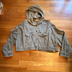 Zara Hooded Denim Jacket Oversized Cropped in a faded olive green. Size Small